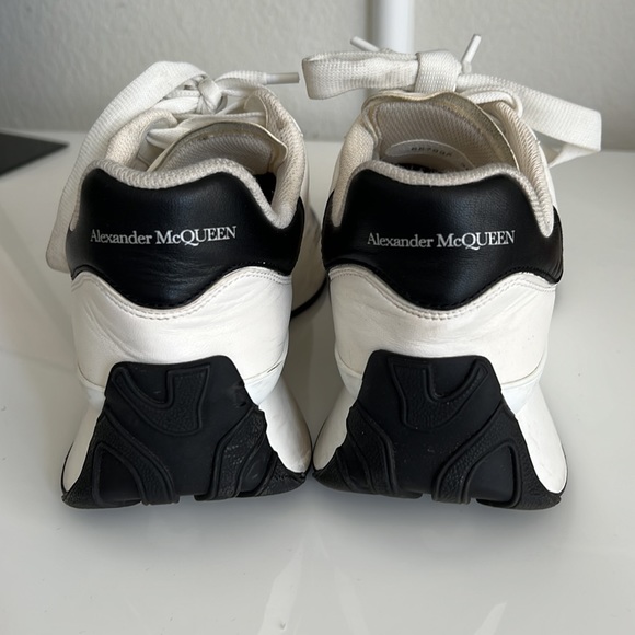 Alexander McQueen sprint runner trainers - Picture 3 of 13